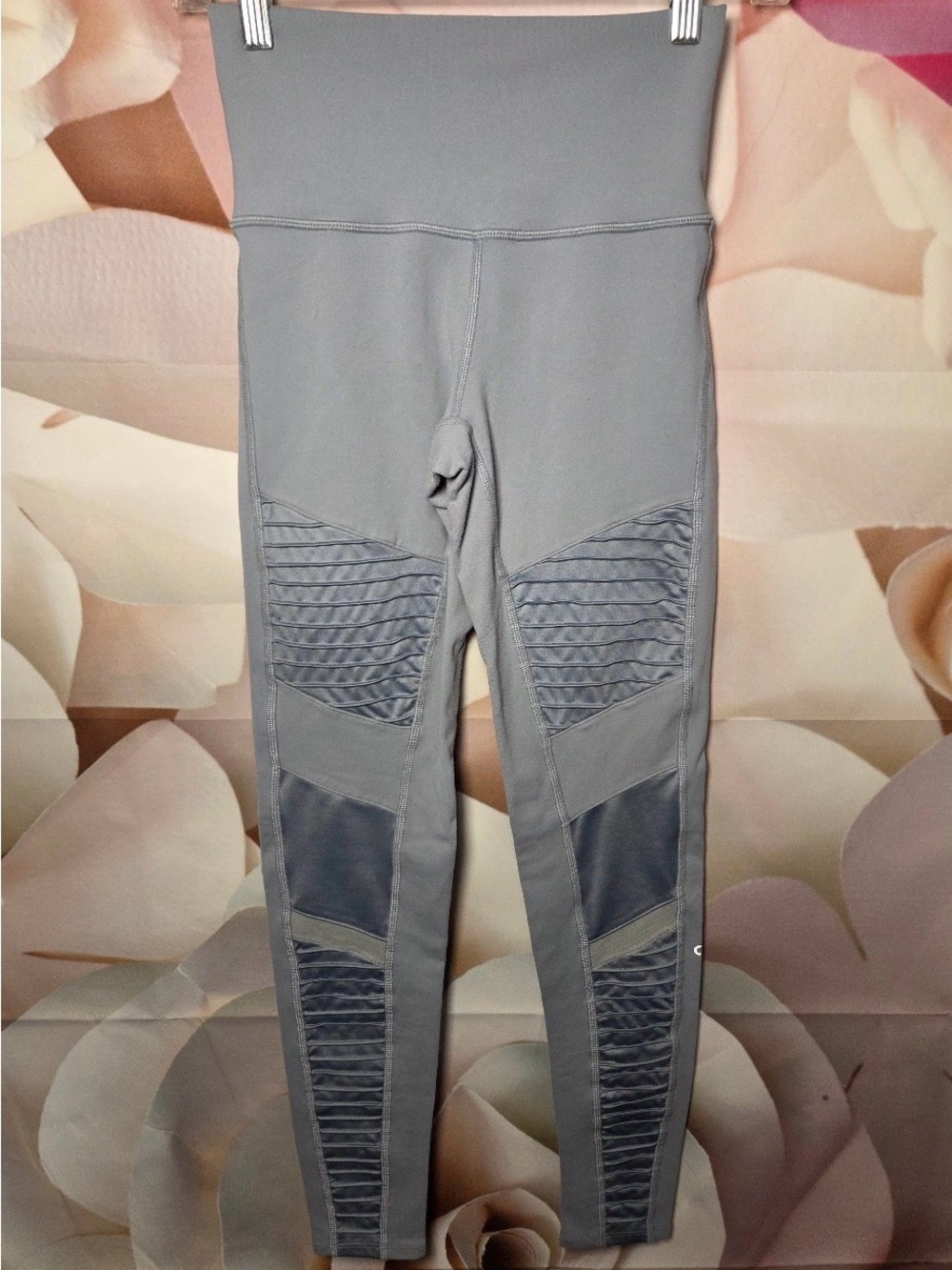 ALO Yoga Women's Gray High-Waist Moto Leggings